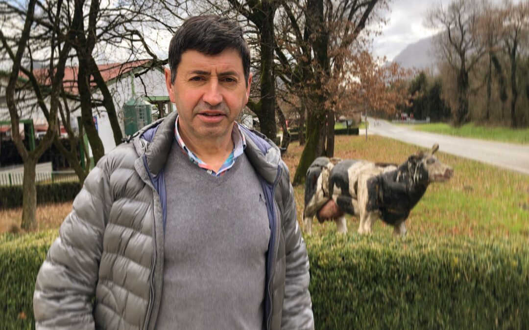 Juanma Garro, ganadero y presidente de Lacturale: “No puede haber leches por menos de 1 euro.”